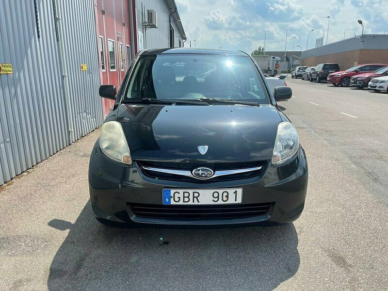 Begagnad Subaru Justy 69 HK (50 kW) 2007 Svart Halvkombi