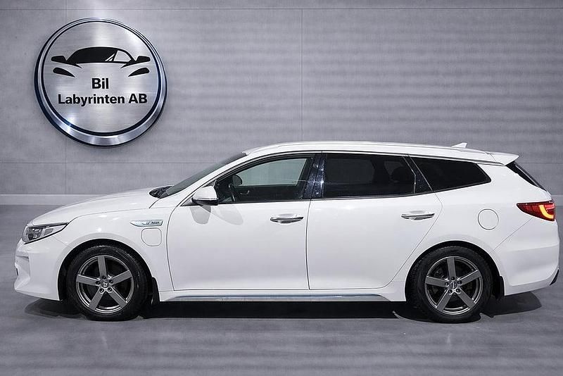 Begagnad Kia Optima 205 HK (150 kW) 2018 Vit Kombi