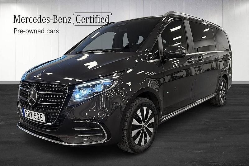 Begagnad Mercedes V300 AMG 237 HK (174 kW) 2025 Mörkgrå Minibuss