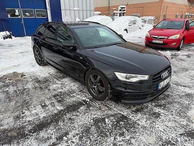Begagnad Audi A6 S-Line 177 HK (130 kW) 2012 Svart Kombi
