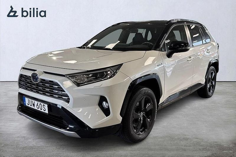 Vit Begagnad 2019 Toyota RAV4 Hybrid Style SUV | 359 900 kr (Marknadspris) - Bild 1/3