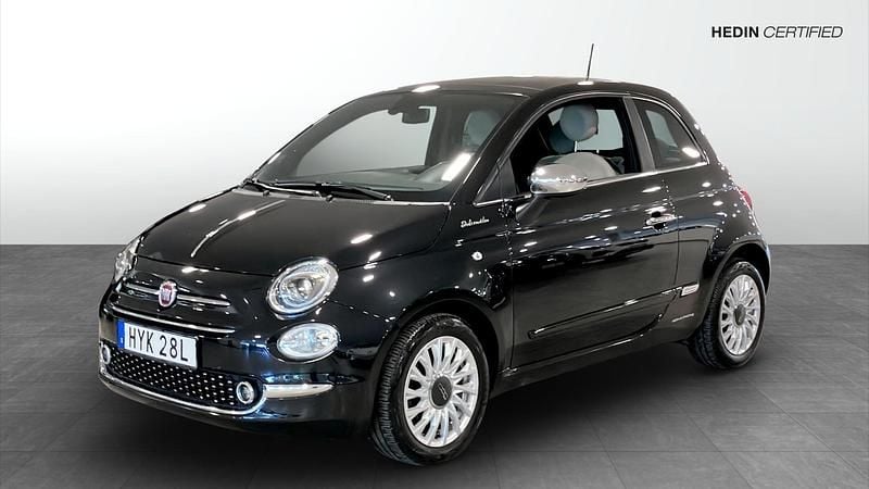 Svart (black) Begagnad 2022 Fiat 500X Dolcevita SUV | 139 900 kr - Bild 1/4