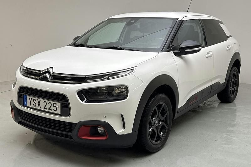 Vit Begagnad 2019 Citroën C4 | 108 800 kr - Bild 1/4