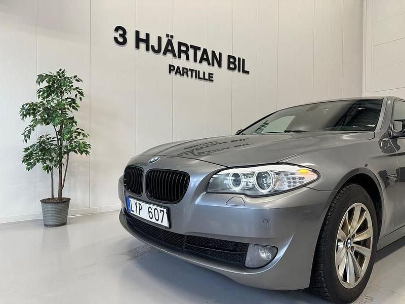 Begagnad BMW 520 184 HK (135 kW) 2011 Grå Sedan