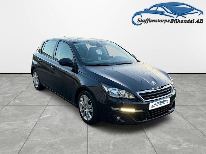 Begagnad Peugeot 308 Active 125 HK (91 kW) 2013 Mörkblå Halvkombi