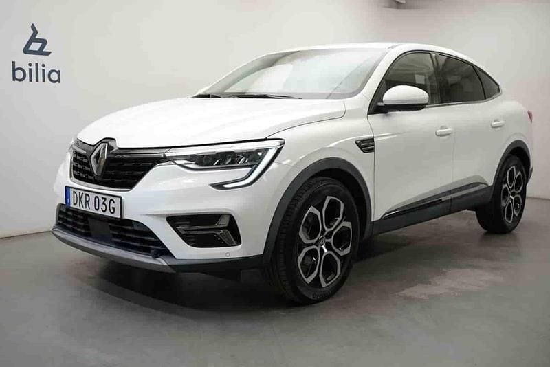 Vit Begagnad 2022 Renault Arkana SUV | 219 900 kr (Marknadspris) - Bild 1/1