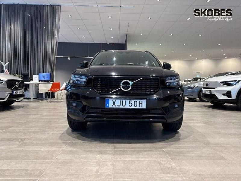 Begagnad Volvo XC40 R-Design 265 HK (194 kW) 2020 Svart SUV