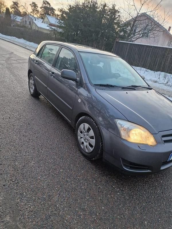 Begagnad Toyota Corolla 110 HK (80 kW) 2007