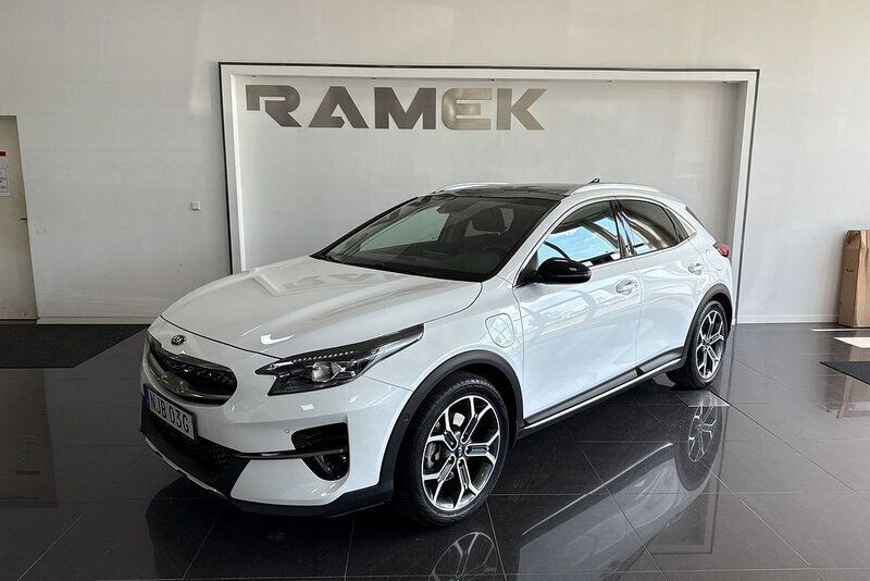 Vit Begagnad 2020 Kia XCeed 2 SUV | 219 000 kr (Marknadspris) - Bild 1/4