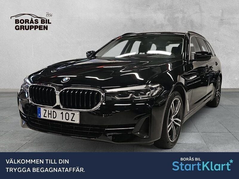 Svart Begagnad 2021 BMW 530e Kombi | 315 000 kr (Superpris) - Bild 1/4