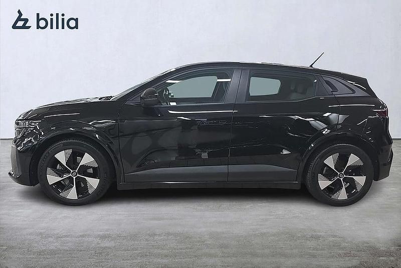 Begagnad Renault Mégane IV Equilibre 161 kW (220 HK) 2022 Svart Halvkombi