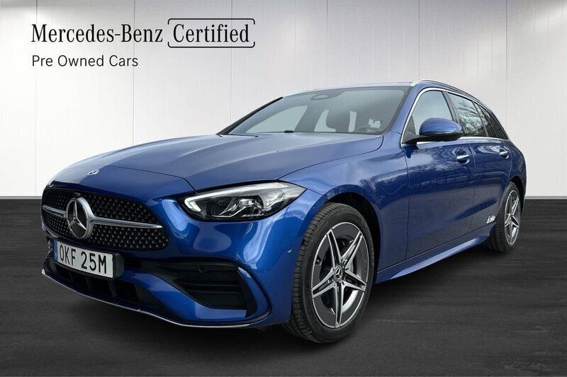 Blå Begagnad 2024 Mercedes C300e AMG Kombi | 579 900 kr (Dyr) - Bild 1/4