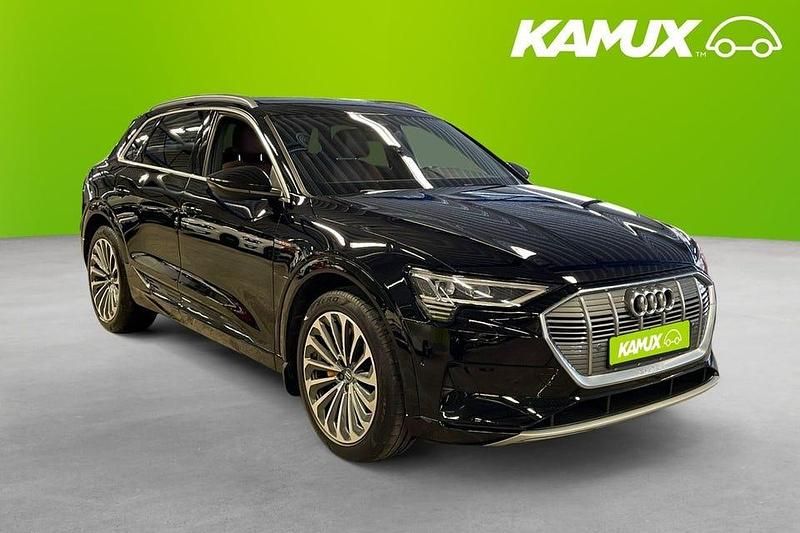 Begagnad Audi e-tron 230 kW (313 HK) 2020 Svart SUV