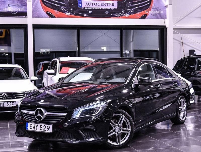 Svart Begagnad 2013 Mercedes CLA220 Sedan | 159 900 kr (Marknadspris) - Bild 1/4