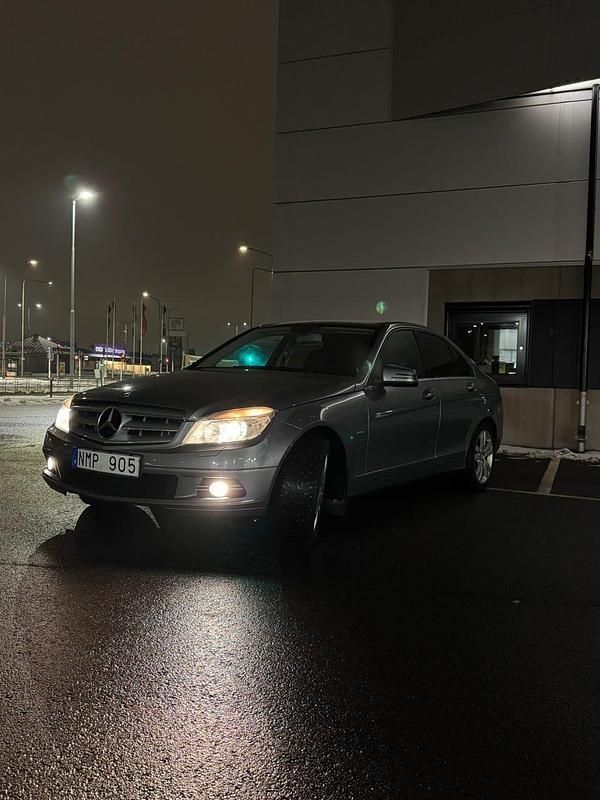 Begagnad Mercedes C200 184 HK (135 kW) 2010