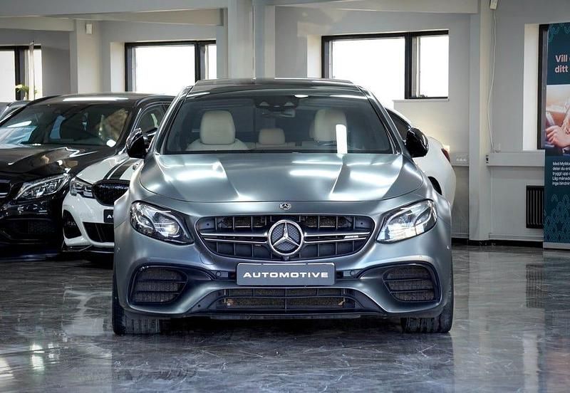 Begagnad Mercedes E63S AMG AMG 612 HK (450 kW) 2018 Grå