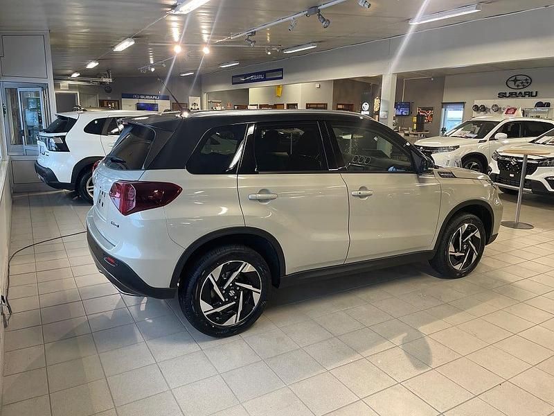 Ny Suzuki Vitara 110 HK (80 kW) 2025 Brun Kombi