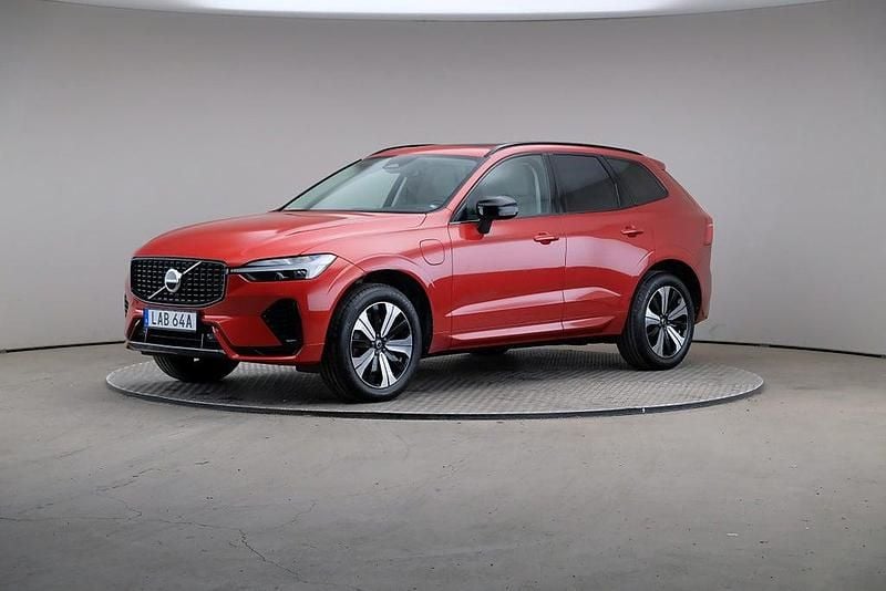 Röd Begagnad 2022 Volvo XC60 Plus SUV | 435 000 kr (Marknadspris) - Bild 1/4