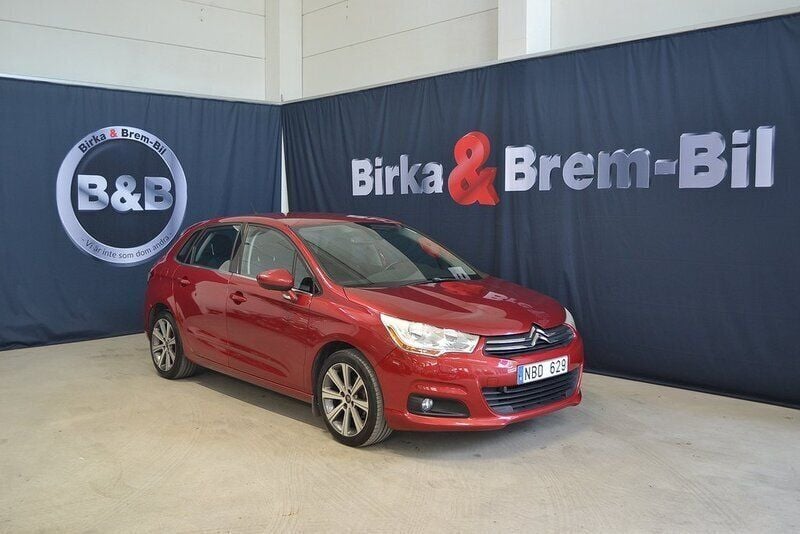 Röd Begagnad 2012 Citroën C4 Halvkombi | 55 000 kr (Marknadspris) - Bild 1/4