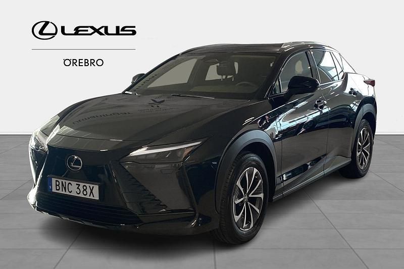 Begagnad Lexus RZ 300e Executive Line 152 kW (207 HK) 2024 Svart SUV
