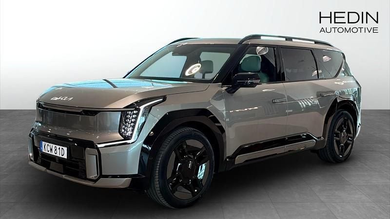 Grå (grey) Begagnad 2025 Kia EV9 GT-Line SUV | 819 900 kr (Marknadspris) - Bild 1/4