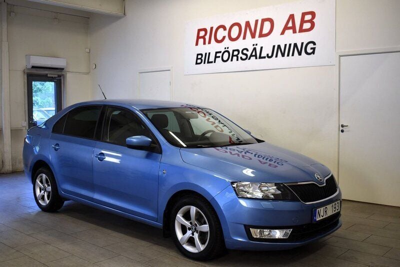 Blå Begagnad 2013 Skoda Rapid Halvkombi | 79 900 kr (Bra pris) - Bild 1/4