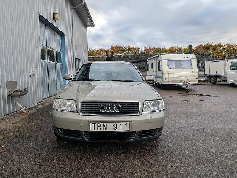 Begagnad Audi A6 170 HK (125 kW) 2003 Brun Sedan