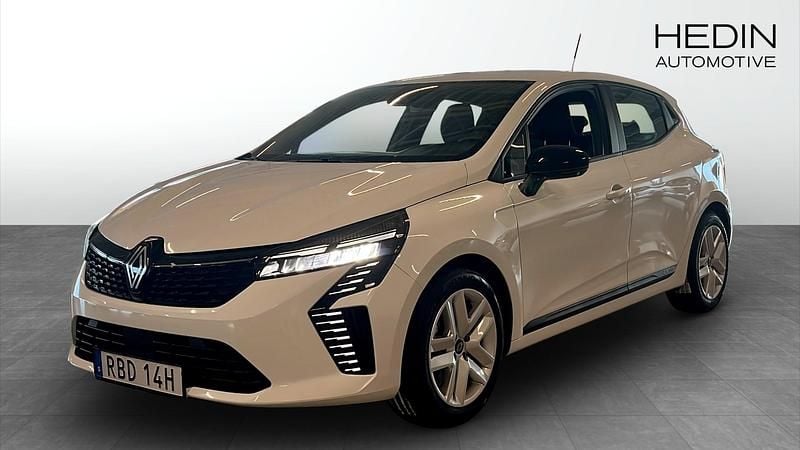 Vit (white) Begagnad 2024 Renault Clio V Evolution Halvkombi | 189 900 kr (Marknadspris) - Bild 1/4