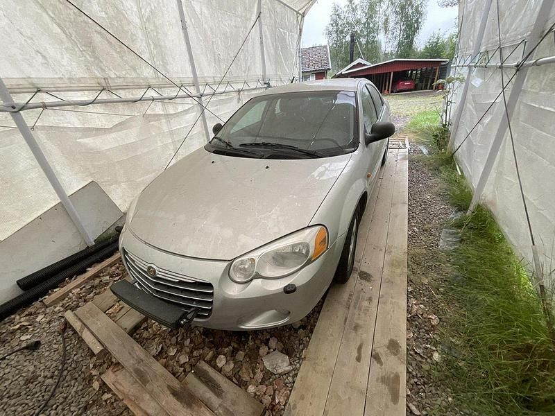Silver Begagnad 2005 Chrysler Sebring Sedan | 15 000 kr - Bild 1/1