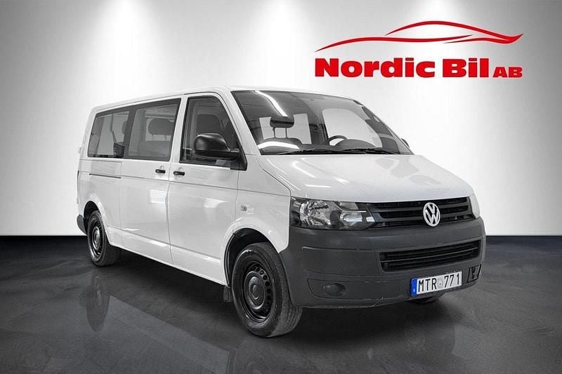 Vit Begagnad 2012 VW Caravelle Trendline Minibuss | 129 900 kr (Superpris) - Bild 1/4