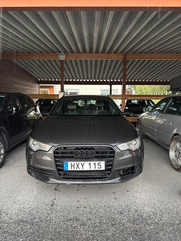 Begagnad Audi A6 177 HK (130 kW) 2012 Kombi