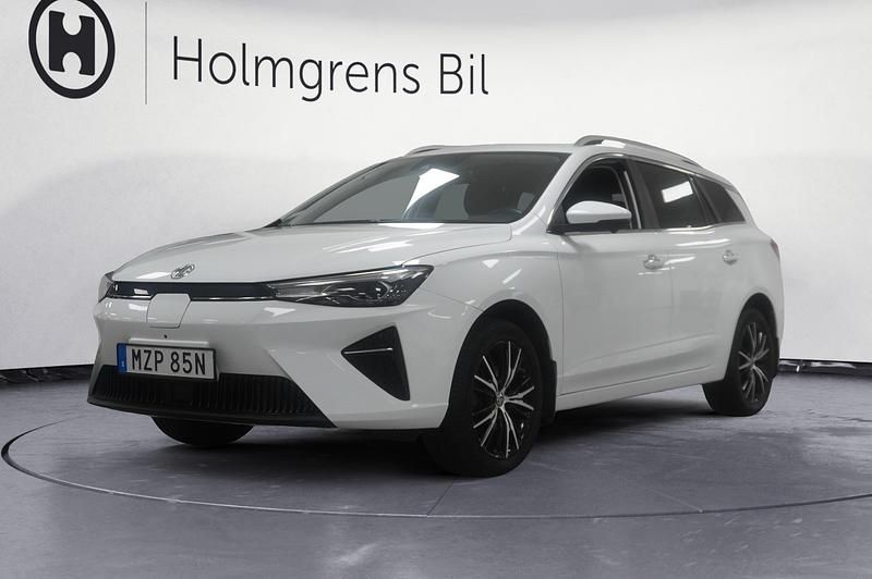 Begagnad MG MG5 EV Luxury 130 kW (177 HK) 2022 Dover white Kombi
