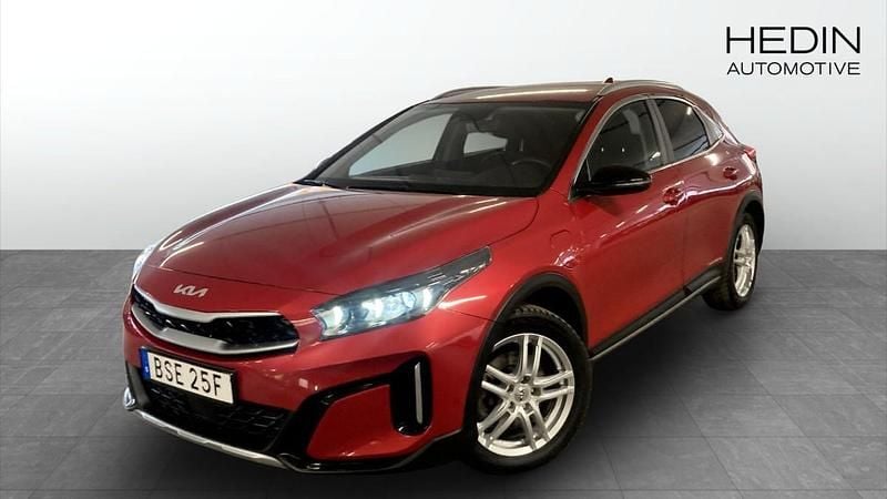 Röd (red) Begagnad 2022 Kia XCeed Advance SUV | 259 900 kr (Marknadspris) - Bild 1/4