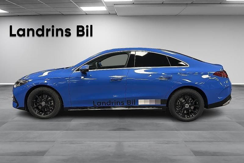 Begagnad Mercedes CLA 250+ Advanced 200 kW (272 HK) 2025 Blå Sedan