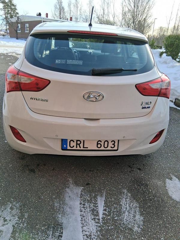 Begagnad Hyundai i30 128 HK (94 kW) 2014