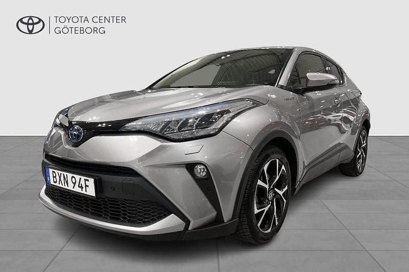 Grå Begagnad 2020 Toyota C-HR Edition SUV | 244 900 kr (Marknadspris) - Bild 1/2