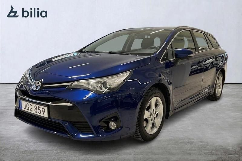 Begagnad Toyota Avensis Active 148 HK (108 kW) 2017 Blå Kombi