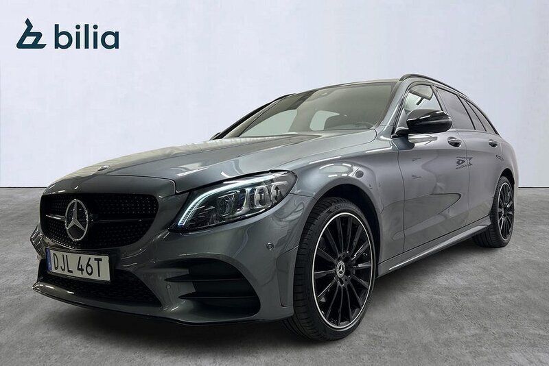 Grå Begagnad 2020 Mercedes C220 AMG Kombi | 369 900 kr (Marknadspris) - Bild 1/4