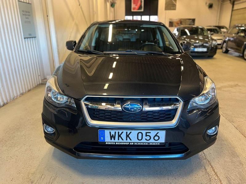 Mörkgrå Begagnad 2013 Subaru Impreza Halvkombi | 119 500 kr (Lite dyr) - Bild 1/4