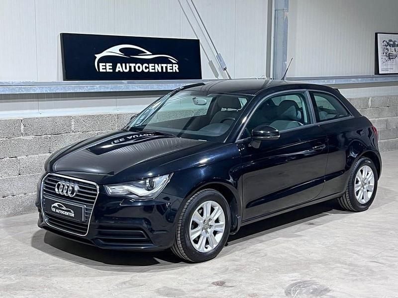 Svart Begagnad 2010 Audi A1 Halvkombi | 78 900 kr (Marknadspris) - Bild 1/4