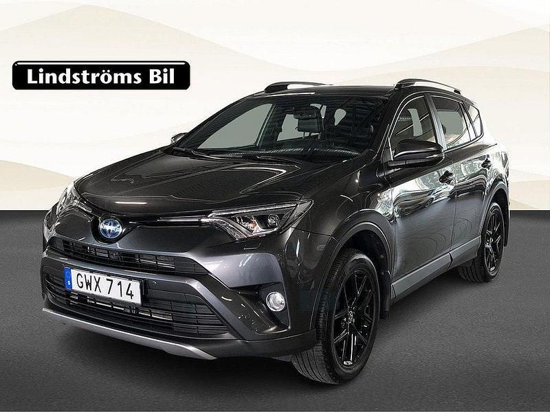 Mörkgrå Begagnad 2016 Toyota RAV4 Hybrid Active SUV | 244 900 kr (Marknadspris) - Bild 1/3