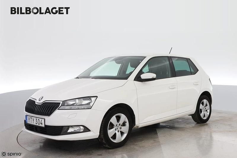 Vit Begagnad 2018 Skoda Fabia Halvkombi | 149 800 kr (Marknadspris) - Bild 1/4