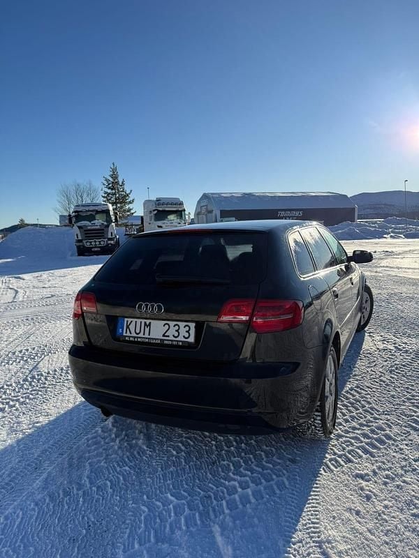 Begagnad Audi A3 105 HK (77 kW) 2010 Halvkombi