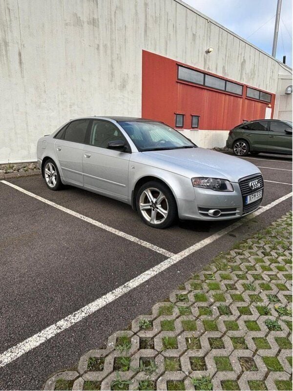 Silver Begagnad 2006 Audi A4 Sedan | 2 000 kr - Bild 1/2