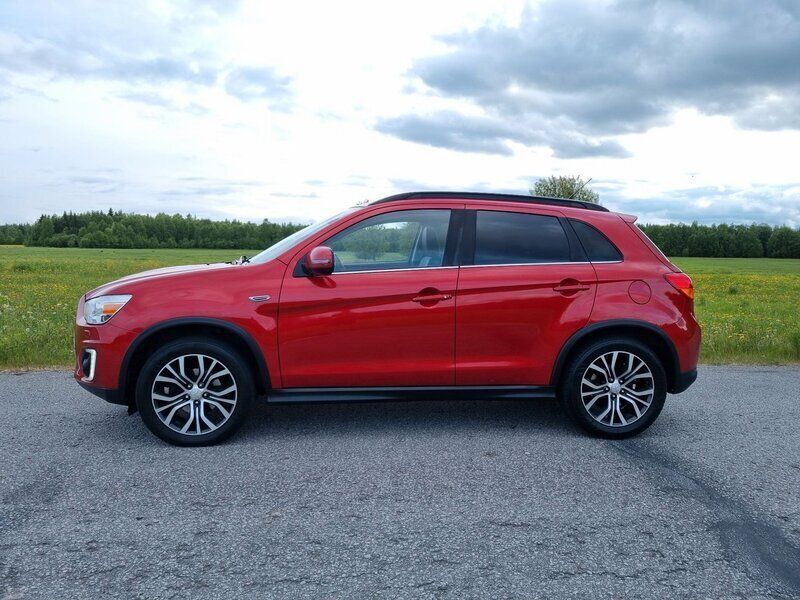 Röd Begagnad 2016 Mitsubishi ASX SUV | 119 900 kr (Lite dyr) - Bild 1/4