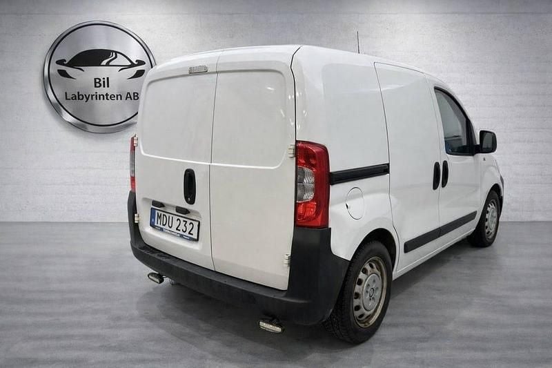 Begagnad Peugeot Bipper 75 HK (55 kW) 2015 Vit Minibuss
