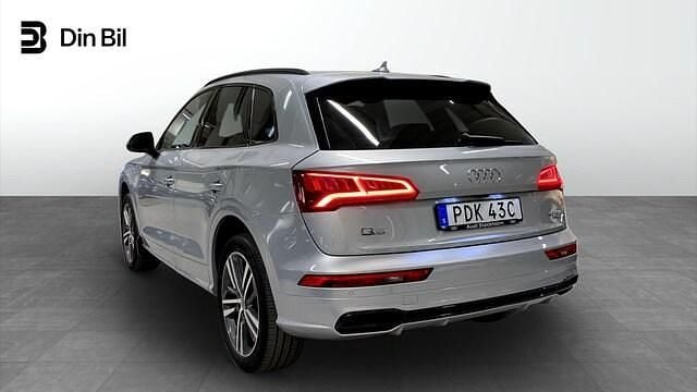 Begagnad Audi Q5 S-Line 190 HK (139 kW) 2019 Florettsilver metallic SUV