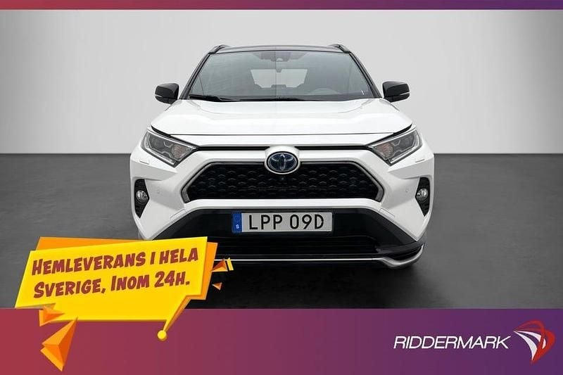 Begagnad Toyota RAV4 Premium 306 HK (225 kW) 2021 Vit SUV