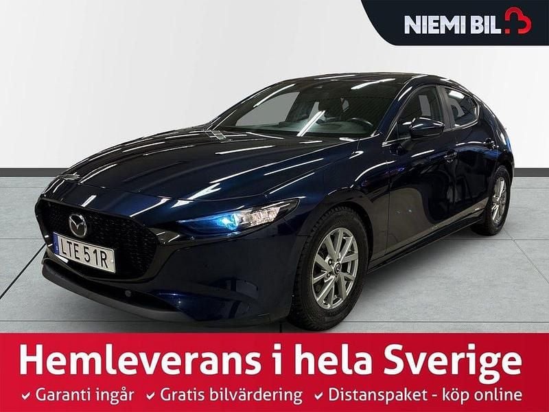 Blå Begagnad 2018 Mazda 3 Halvkombi | 199 900 kr (Marknadspris) - Bild 1/3