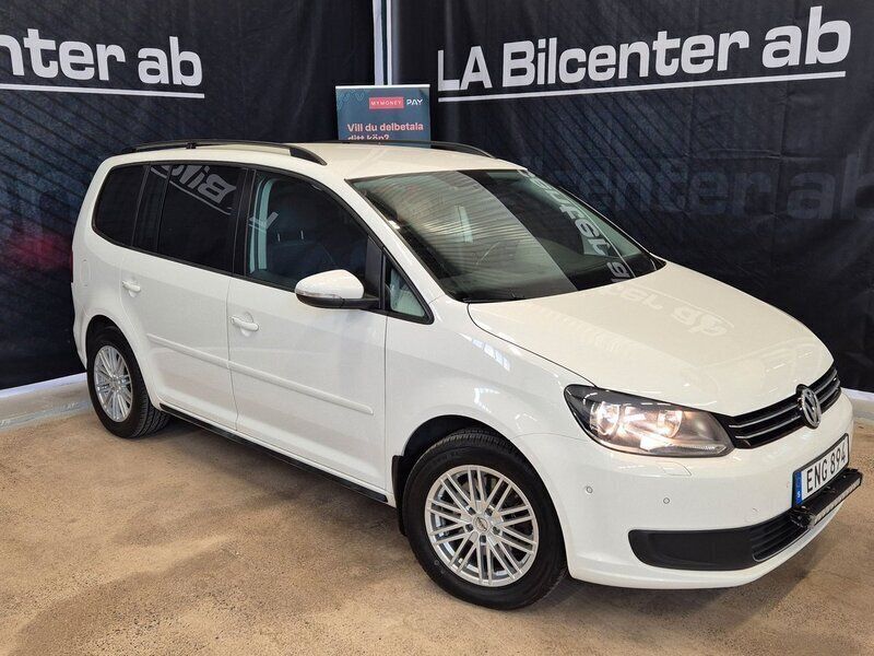 Vit Begagnad 2012 VW Touran Minibuss | 69 900 kr (Marknadspris) - Bild 1/4